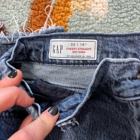 Gap Cheeky Straight Sky High Rise - Picture 2 of 3